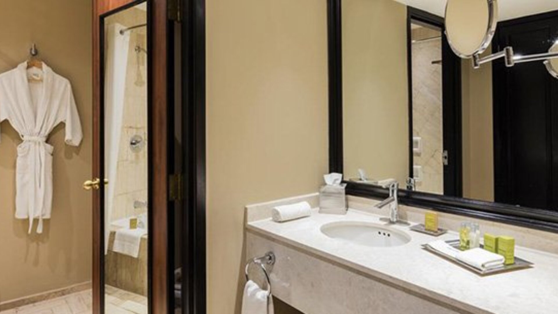 Hilton Mexico City Airport