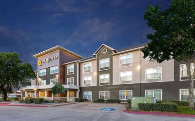 La Quinta Inn & Suites by Wyndham Rockwall