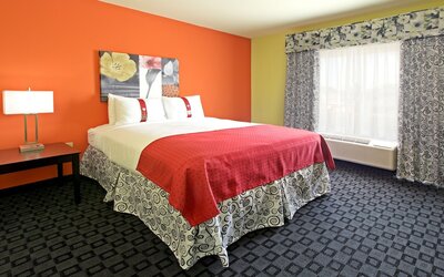 Holiday Inn Garland by IHG