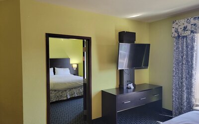 Holiday Inn Garland by IHG