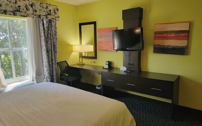 Holiday Inn Garland by IHG