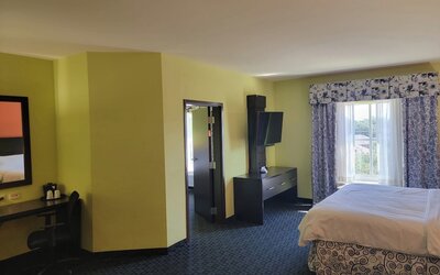 Holiday Inn Garland by IHG