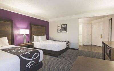 La Quinta Inn & Suites by Wyndham Dallas Plano West