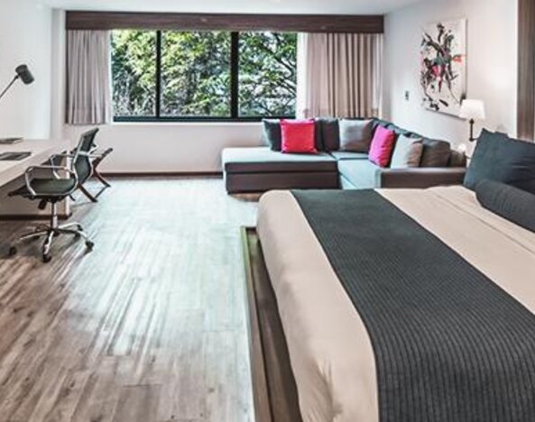 Flowsuites Condesa