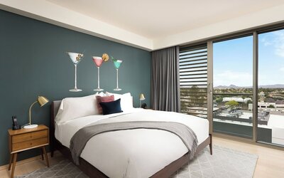 W Scottsdale