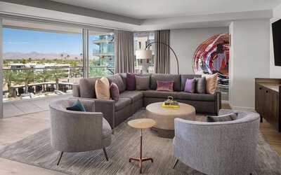 W Scottsdale
