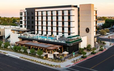 Senna House Hotel Scottsdale, Curio Collection by Hilton