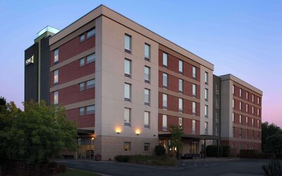 Home2 Suites by Hilton Greensboro Airport, NC