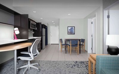 Home2 Suites by Hilton Greensboro Airport, NC