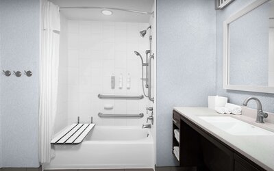 Home2 Suites by Hilton Greensboro Airport, NC