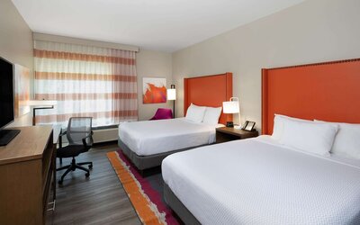 La Quinta Inn & Suites by Wyndham Greensboro Arpt High Point
