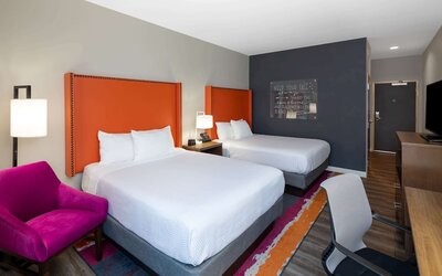 La Quinta Inn & Suites by Wyndham Greensboro Arpt High Point
