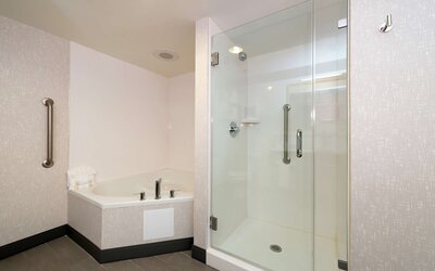 Hampton Inn Greensboro-Airport