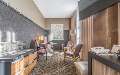Proximity Hotel