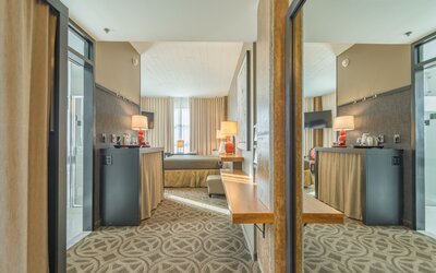 Proximity Hotel