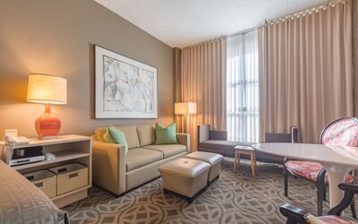 Proximity Hotel