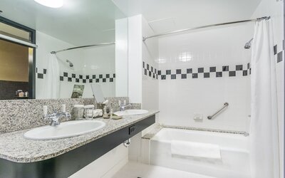Proximity Hotel