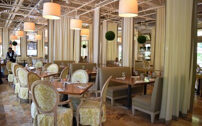 Proximity Hotel