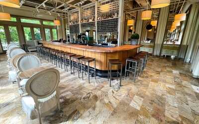 Proximity Hotel