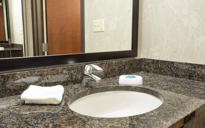 Drury Inn & Suites Greensboro