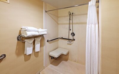 Embassy Suites by Hilton Greensboro Airport