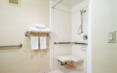 Embassy Suites by Hilton Greensboro Airport
