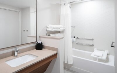 Fairfield by Marriott Inn & Suites Whitsett Greensboro East