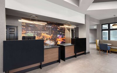 La Quinta Inn & Suites by Wyndham Greensboro NC