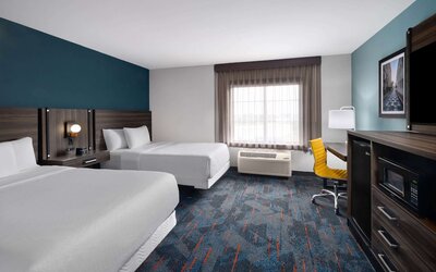 La Quinta Inn & Suites by Wyndham Greensboro NC