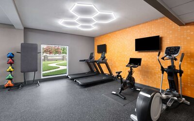 La Quinta Inn & Suites by Wyndham Greensboro NC
