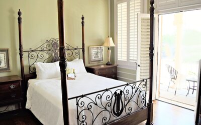 JH Adams Inn, Trademark Collection by Wyndham