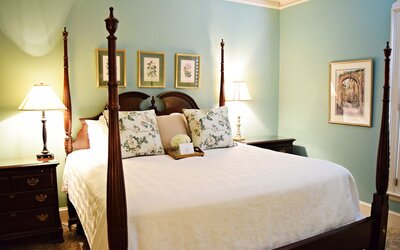 JH Adams Inn, Trademark Collection by Wyndham