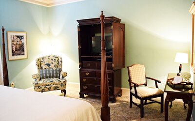 JH Adams Inn, Trademark Collection by Wyndham