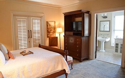 JH Adams Inn, Trademark Collection by Wyndham