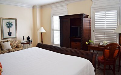 JH Adams Inn, Trademark Collection by Wyndham