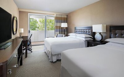 Sheraton Greensboro at Four Seasons