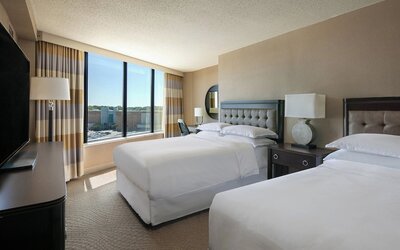 Sheraton Greensboro at Four Seasons