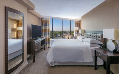 Sheraton Greensboro at Four Seasons