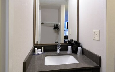 Fairfield Inn by Marriott Greensboro Airport