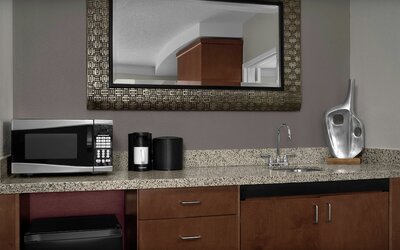Courtyard by Marriott Greensboro Airport