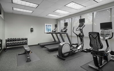 Courtyard by Marriott Greensboro Airport