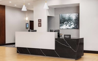DoubleTree by Hilton Greensboro Airport