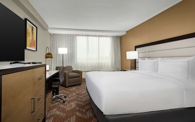 DoubleTree by Hilton Greensboro Airport