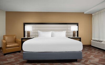 DoubleTree by Hilton Greensboro Airport
