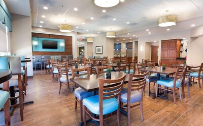 Drury Inn & Suites Burlington