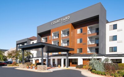 Courtyard by Marriott Burlington