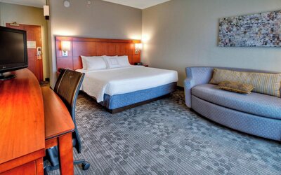 Courtyard by Marriott Burlington