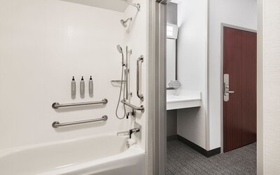 Courtyard by Marriott Burlington