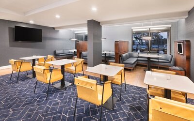 Courtyard by Marriott Burlington