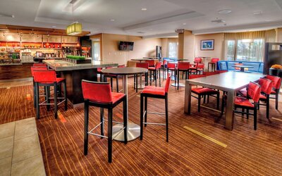 Courtyard by Marriott Burlington